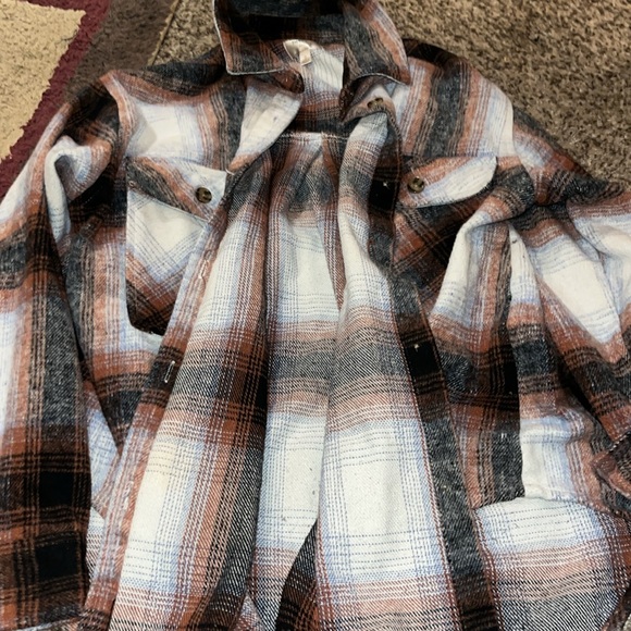 Small button up plaid jacket, rarely worn, good condition - Picture 2 of 5